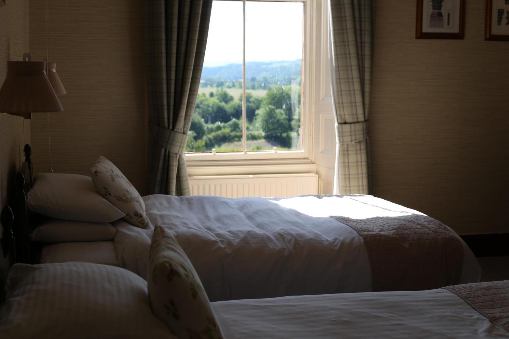 Pitlochry Dundarach Hotel الغرفة الصورة