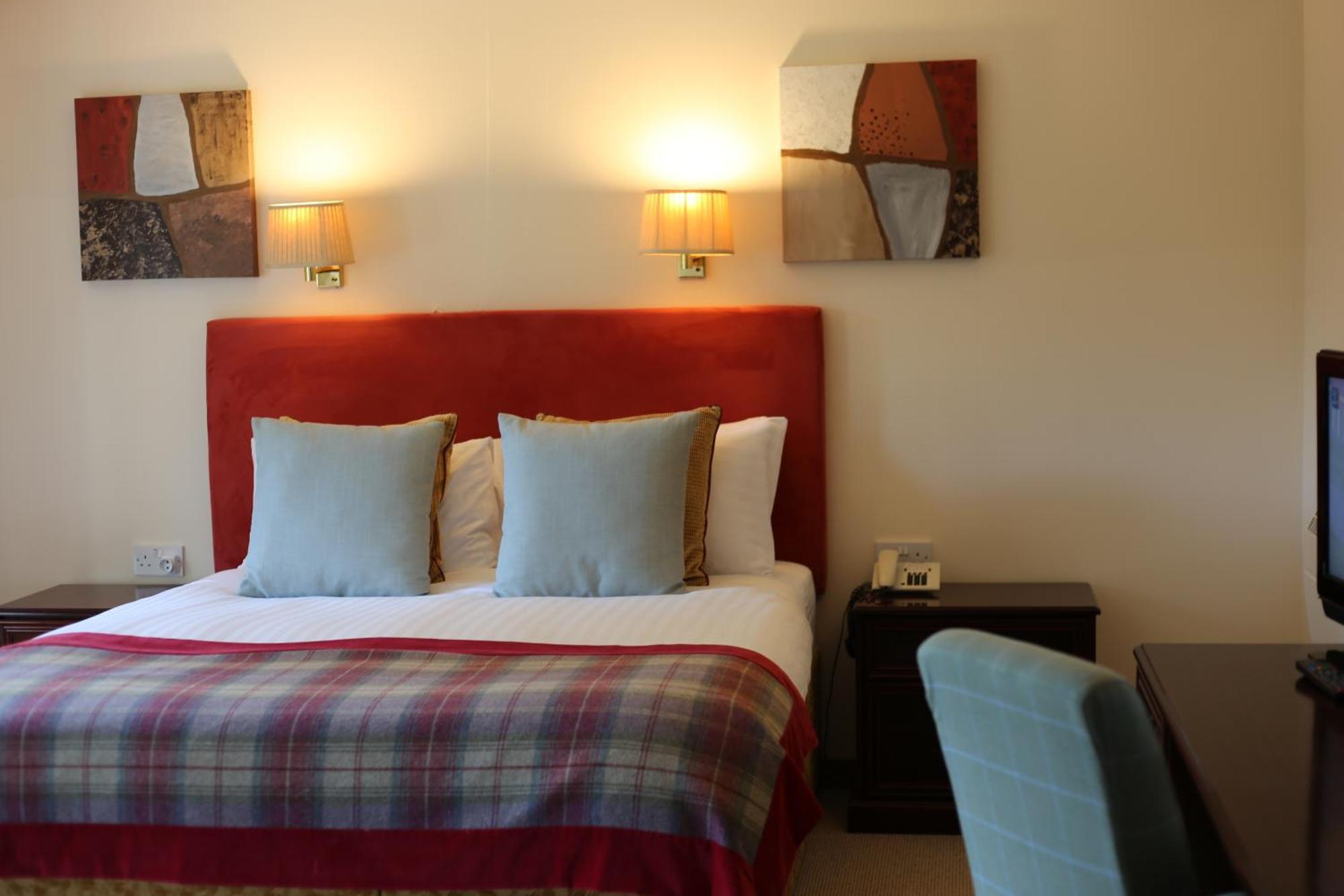 Pitlochry Dundarach Hotel الغرفة الصورة