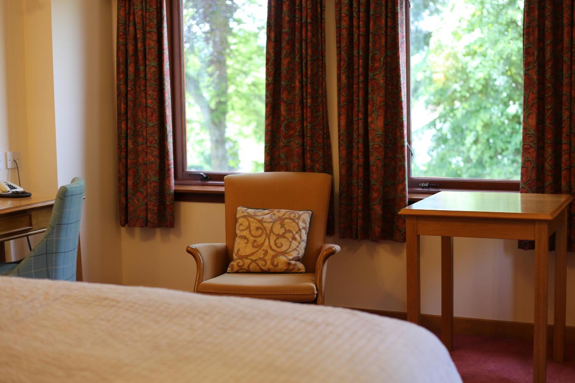 Pitlochry Dundarach Hotel الغرفة الصورة