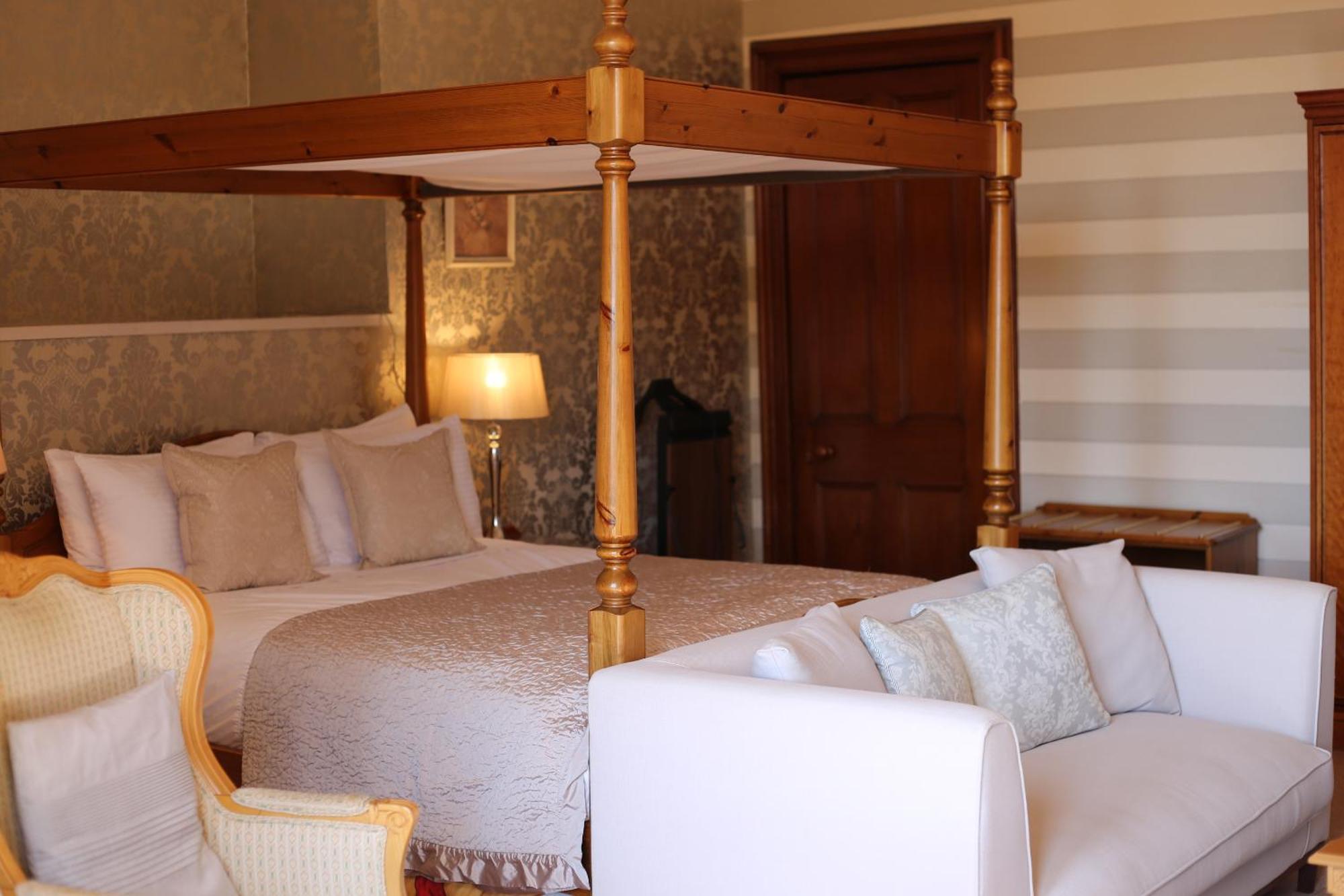 Pitlochry Dundarach Hotel الغرفة الصورة